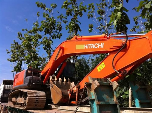 Модификации экскаватора хитачи 200