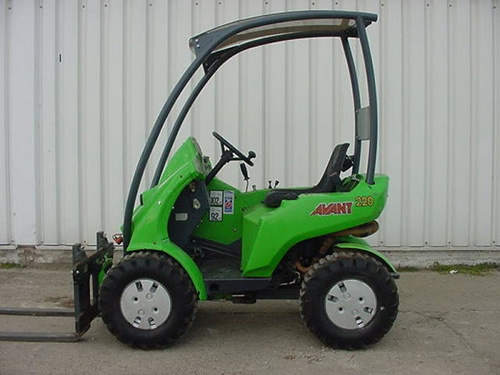 особенности эксплуатации мини-экскаватора Avant 220