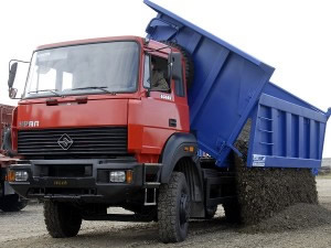боковая выгрузка самосвала Урал-63685, особенности автомобиля