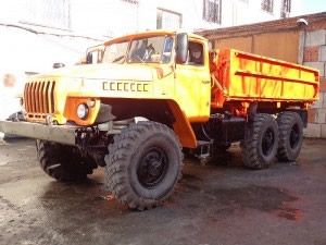 самосвал для сельскохозяйственных нужд "Урал-5557"