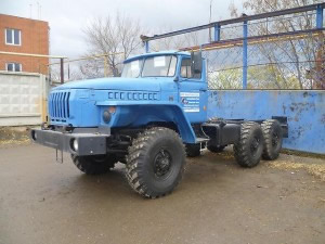 описание шасси Урала-5557