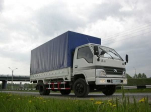 тент, установленный на шасси BAW Tonik